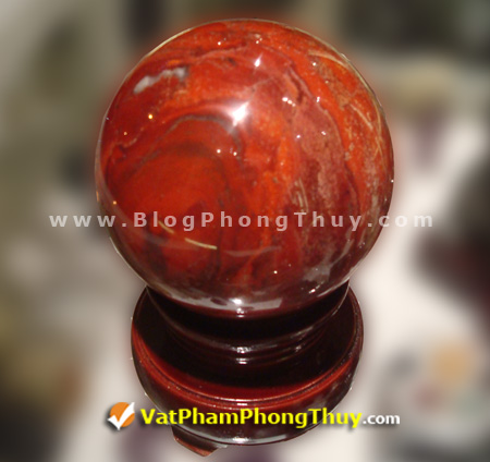 qua cau phong thuy da do bich jasper Giới thiệu về tính chất và tác dụng của 14 loại quả cầu đá quý phong thủy hiện nay