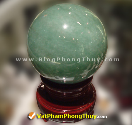 qua cau phong thuy ngoc xanh dong linh quartz aventurine Giới thiệu về tính chất và tác dụng của 14 loại quả cầu đá quý phong thủy hiện nay