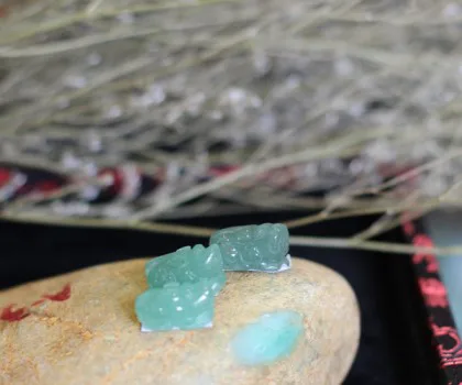 Mặt nhẫn Tỳ hưu đá ngọc Đông Linh 10.5 FS748